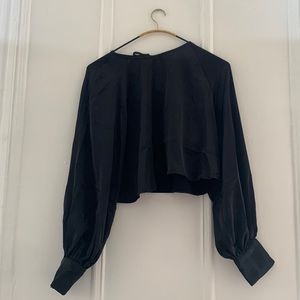 H&M NWT Cropped Black Top